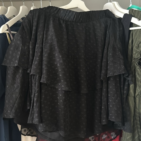 Black 4X Mini clip dot heart tiered skirt - Picture 3 of 5